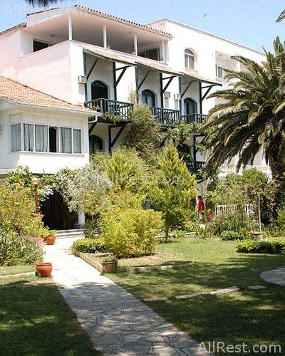 Kismet Hotel 5